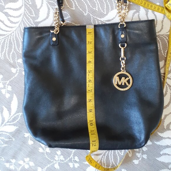 Gorgeous EUC MICHAEL Michael Kors Leather Shoulder Bag ❤️FINAL OFFER❤️ - Picture 15 of 16